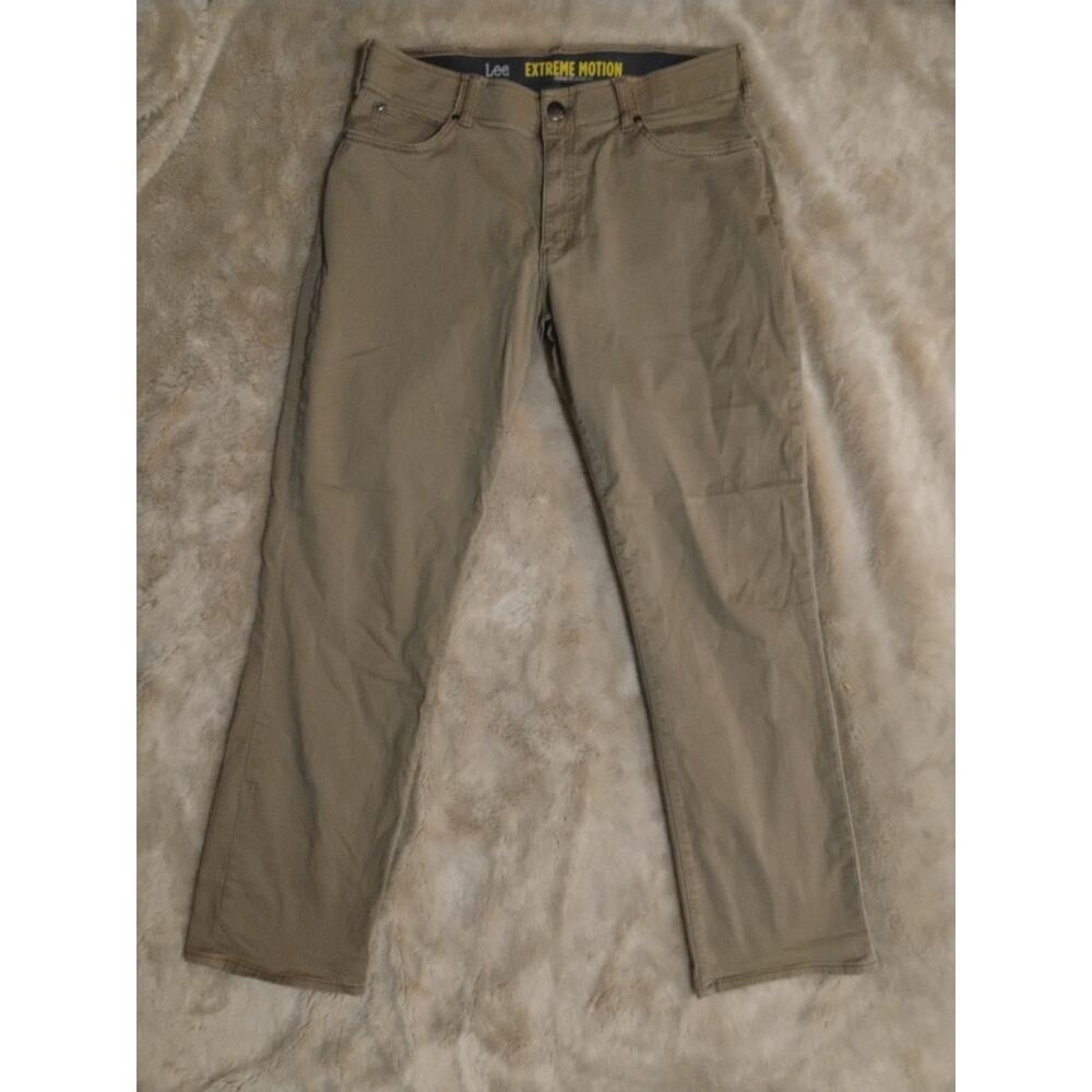 35x32 Lee Performance Series Extreme Motion Straight Fit Tapered Leg Khakis